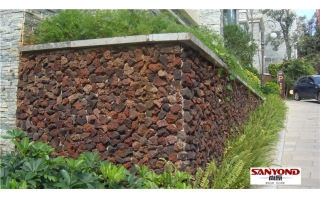 Red lava gravel walling